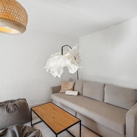 Affordable Comfort In Zurich Apartment Ngoại thất bức ảnh