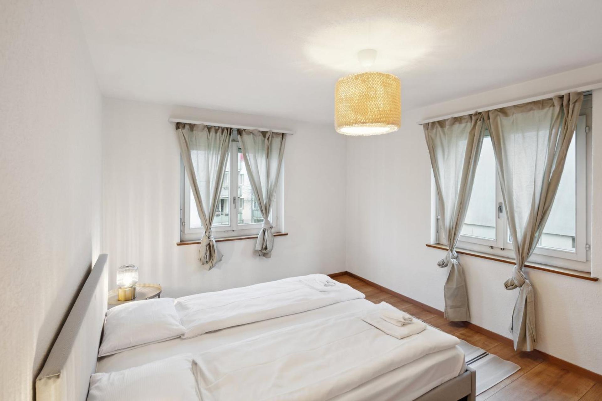 Affordable Comfort In Zurich Apartment Ngoại thất bức ảnh