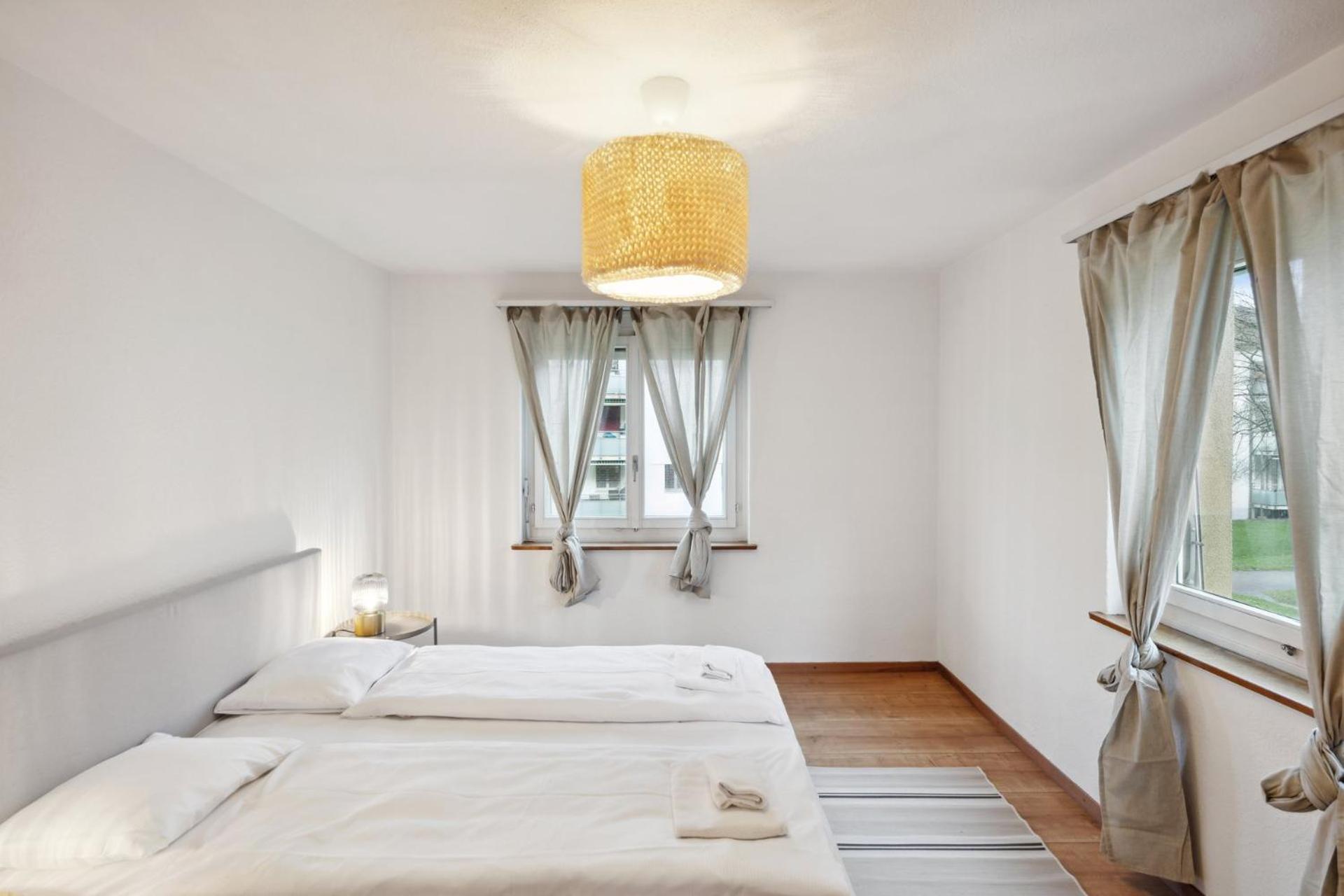 Affordable Comfort In Zurich Apartment Ngoại thất bức ảnh