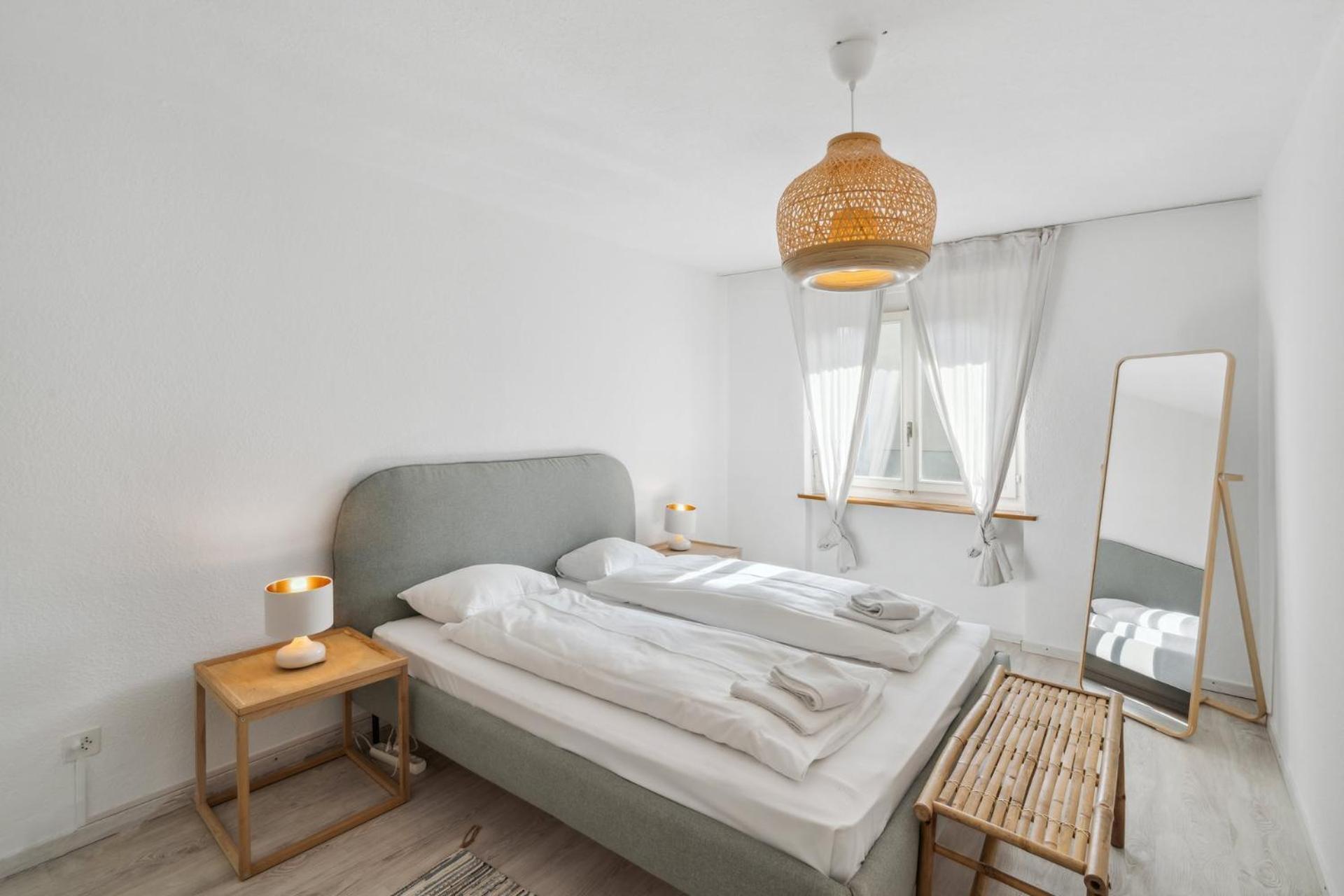 Affordable Comfort In Zurich Apartment Ngoại thất bức ảnh