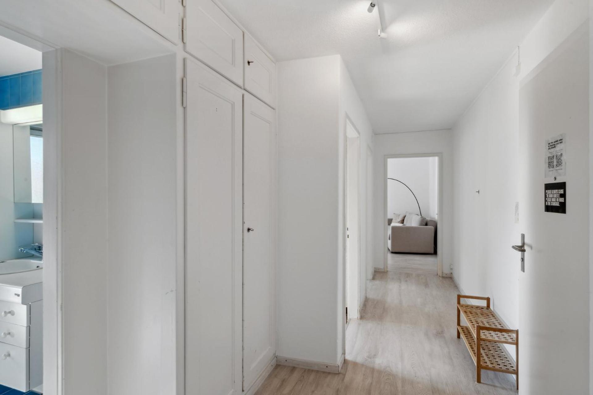 Affordable Comfort In Zurich Apartment Ngoại thất bức ảnh
