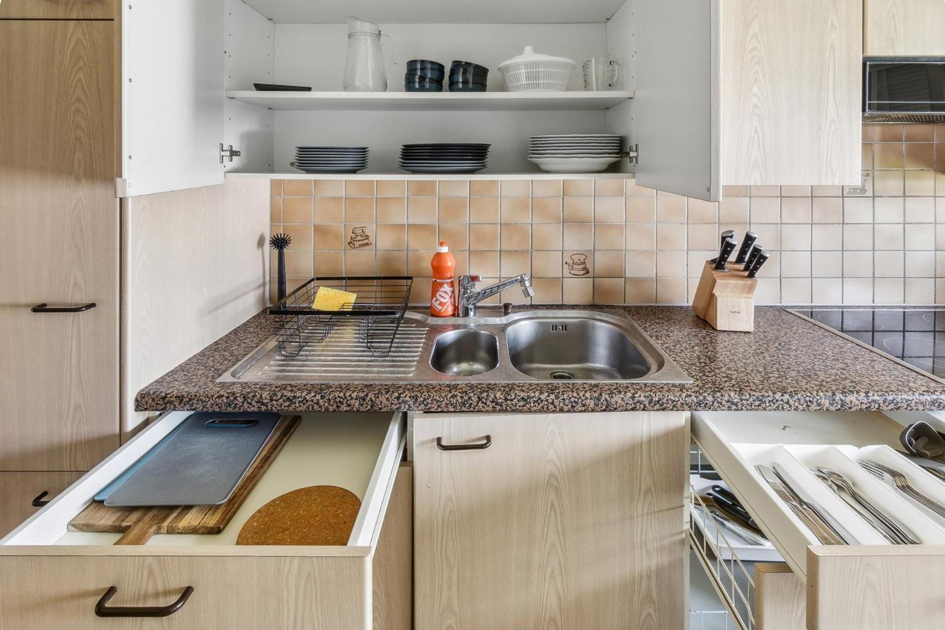 Affordable Comfort In Zurich Apartment Ngoại thất bức ảnh